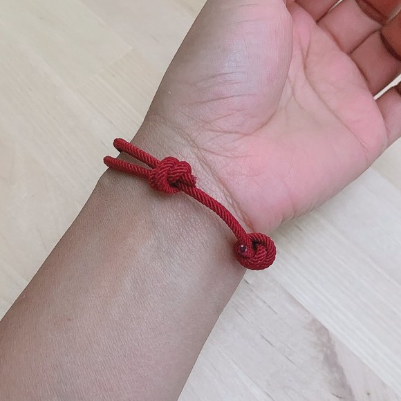 3ml Lucky Wine Red String Bracelets Adjustable - Picture 3 of 8